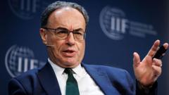 Bank chief says US firm collapses ring ‘alarm bells’