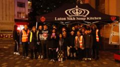 Soup kitchen serves 120 meals in 16 minutes