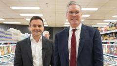 Iceland boss Richard Walker to become Labour peer, sources say