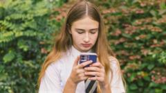 Social media bans and digital curfews to be trialled on UK teenagers