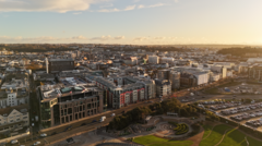 Average house price falls by 5%, report shows